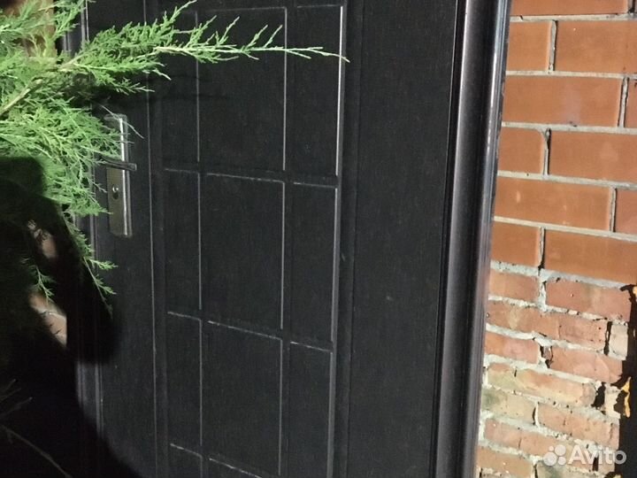 Металлическая дверь бу