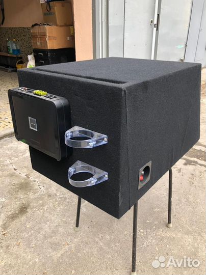 Автомобильный усилитель