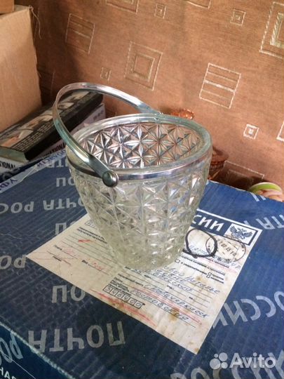 Вазы стеклянные