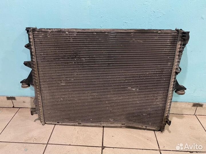 Радиатор охлаждения Volkswagen Touareg