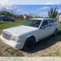 Mercedes-Benz W124 2.5 MT, 1988, 300 000 км, с пробегом, цена 270 000 руб.