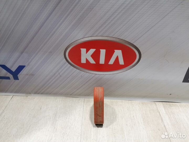 Кронштейн крепление глушителя Hyundai solaris