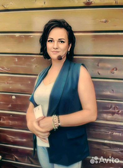 Поющая ведущая