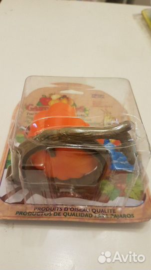 Поилка, кормушка, игрушка для птиц