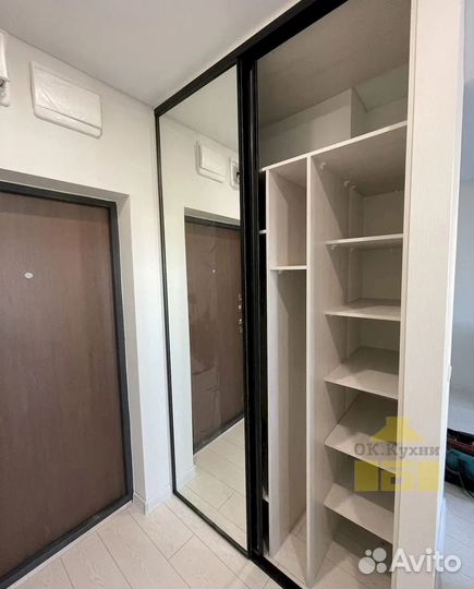 Угловой шкаф