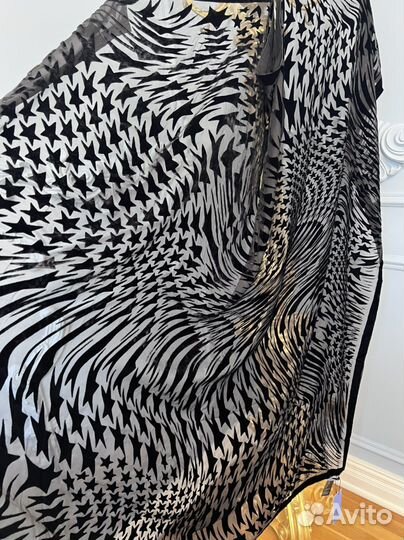 Mugler H&M платок шёлк/бархат размер 128х128