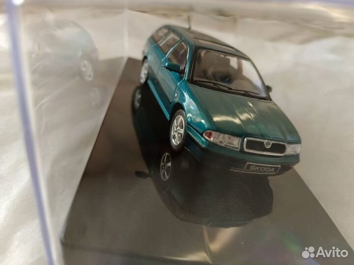 Skoda Oktavia Combi I 1998 модель 1/43 от IXO