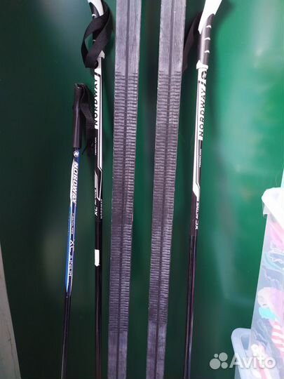 Пластиковые беговые лыжи и обувь к ним