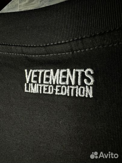 Футболка vetements