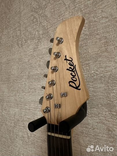 Stratocaster rocket ST 01
