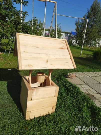 Колодец декоративный