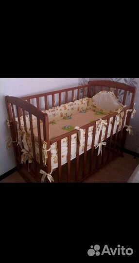 Детская кроватка