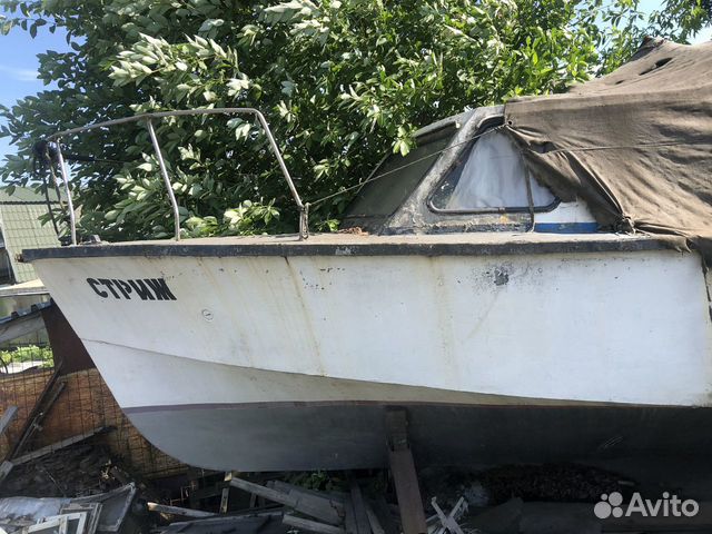 Катер Стриж корпус