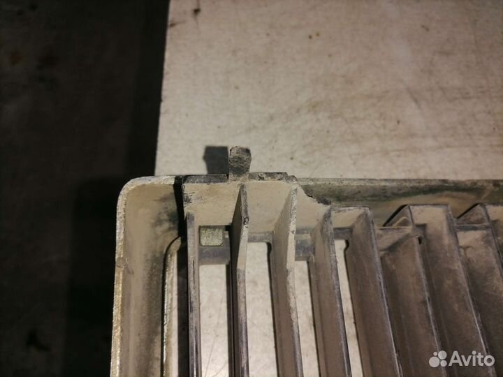 Решетка радиатора Volvo 740 дорест