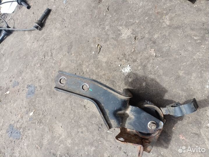 Подушка двигателя Geely Emgrand EC7