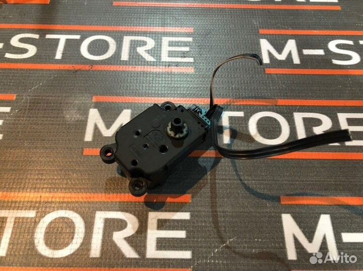 Привод заслонки отопителя Mercedes-Benz E-Class