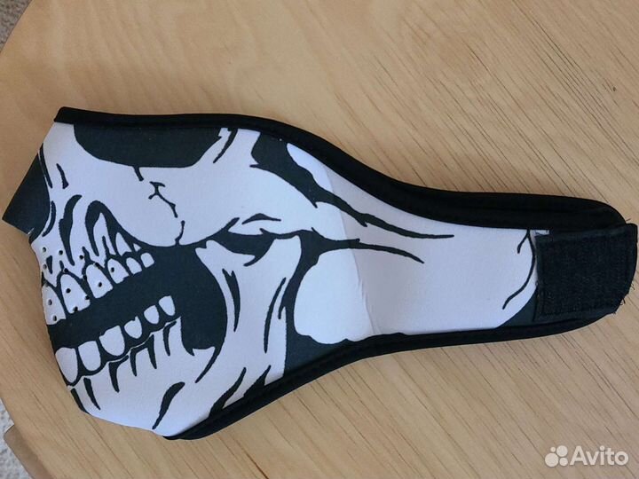 Маска скелетон