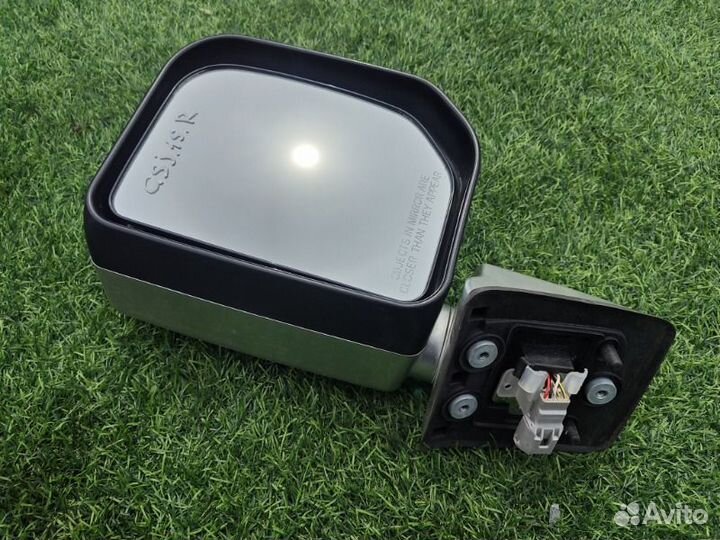 Зеркало заднего вида боковое правое Toyota Fj