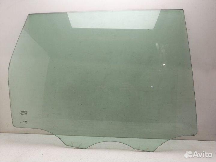 Стекло двери заднее правое Volkswagen Touareg 2 NF