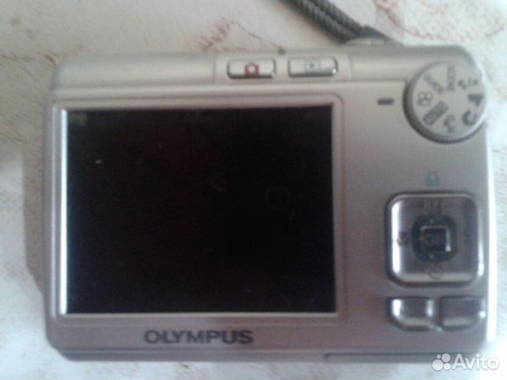 Фотоаппарат olympus FE-210 (на запчасти)