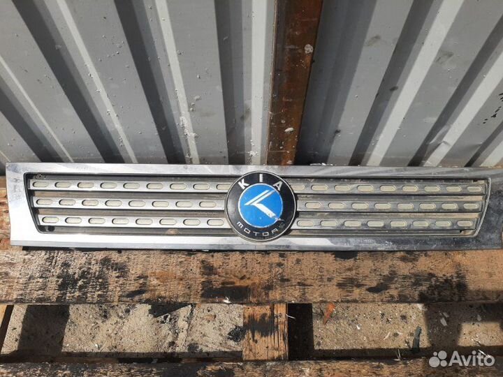 Облицовка передняя Kia Granbird 2000