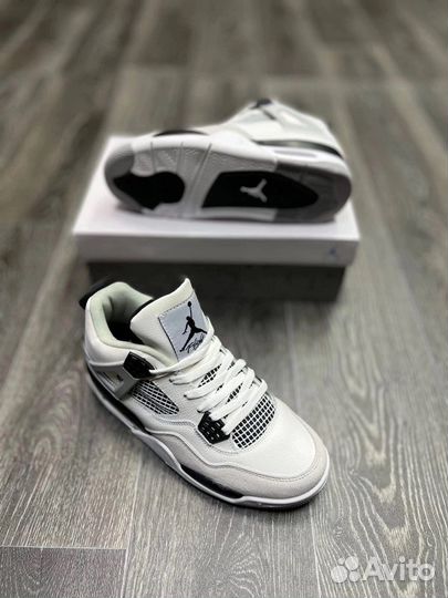 Кроссовки Nike Air Jordan 4