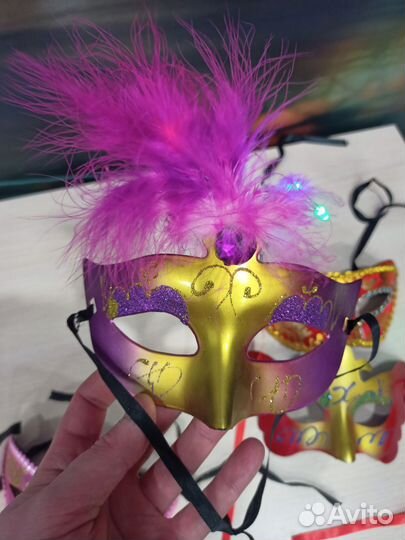 Маска карнавальная женская