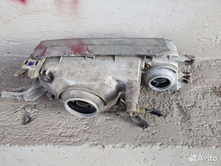 Левая передняя фара chaser X80/81