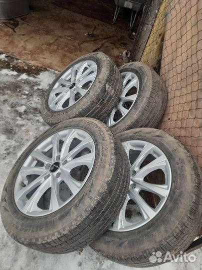 Pirelli Ice 215/60 R17
