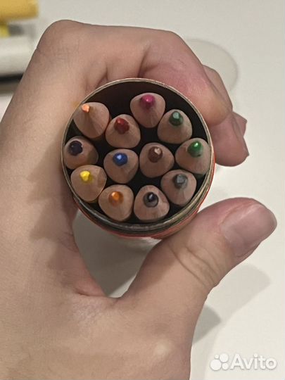 Художественные маркеры, карандаши, лайнеры