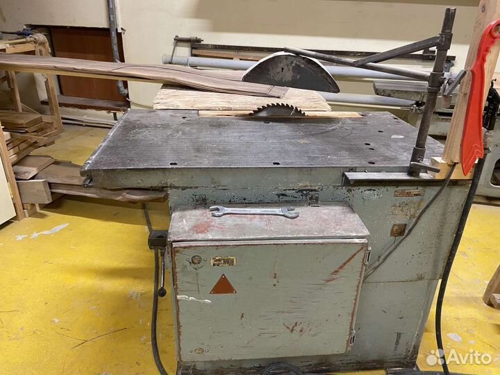 Циркулярка с кареткой