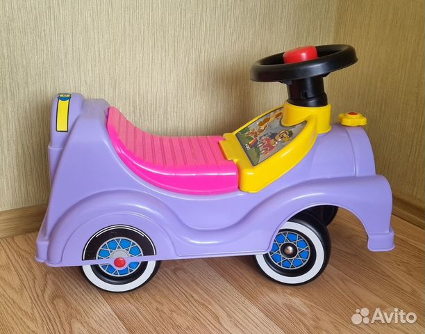 Каталка-автомобиль 