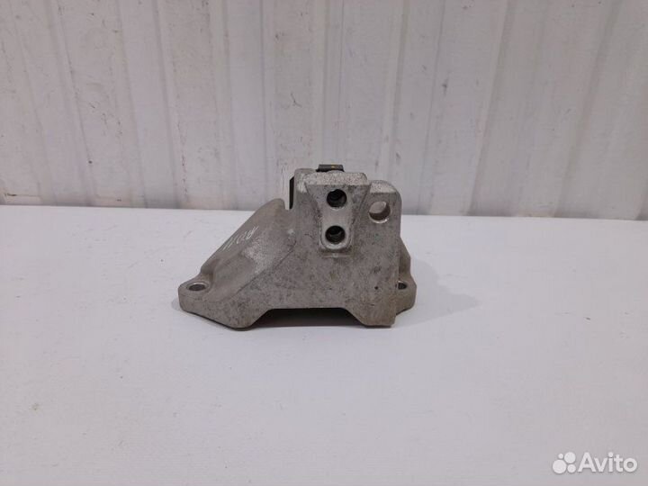 Кронштейн опоры кпп Kia Rio FB 1.6 G4FG 2018