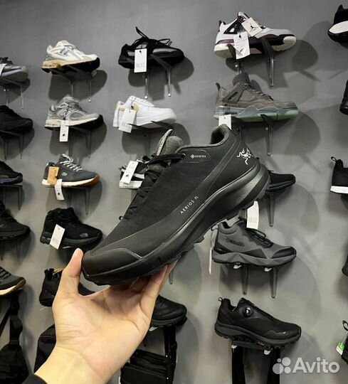 Кроссовки Arcteryx: стиль и защита от дождя