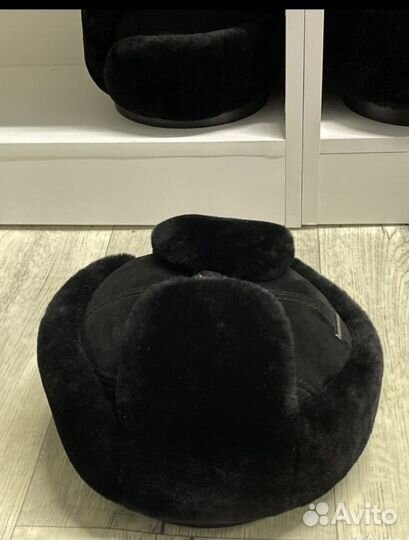 Шапка замшевая