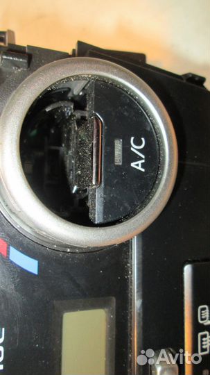 Блок управления климатом. Нет кнопки dual над A/C