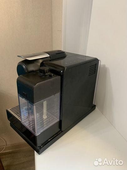 Кофемашина delonghi