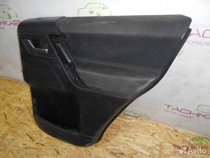 Обшивка двери задняя правая Land Rover Freelander