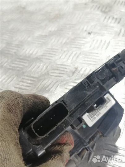 Замок двери передний правый Kia Sportage SL G4KD