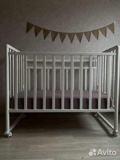 Детская кроватка