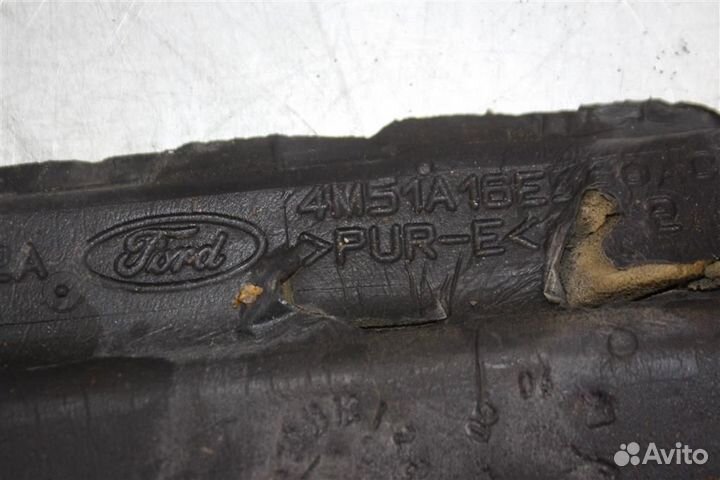 Пыльник крыла переднего правого Ford Focus 2