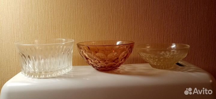 Вазочки,чайник, чашки, кофейник, сахарница, кувшин