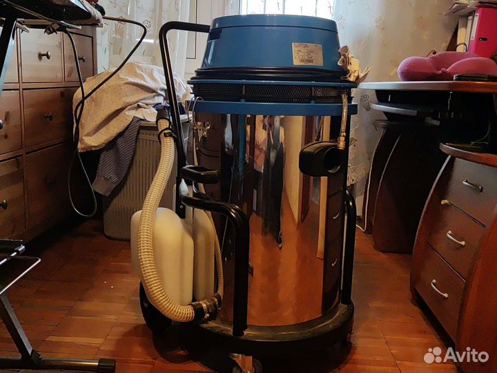 Моющий пылесос для химчистки ковров