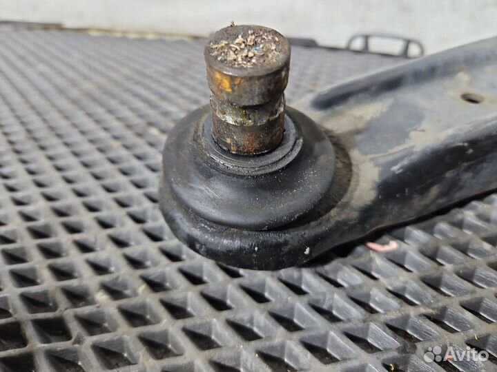 Рычаг Mitsubishi Outlander CW6W 6B31 2008