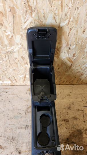 Подлокотник Chevrolet Captiva