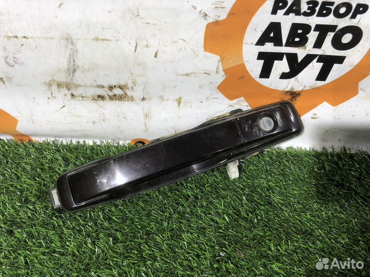 Передняя правая ручка двери SsangYong Rexton 1