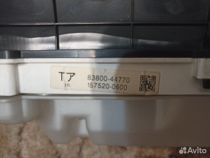 Спидометр Ипсум 21 кузов