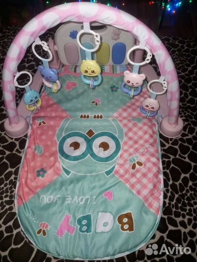 Развивающий коврик с пианино