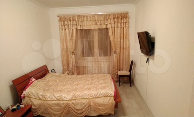 Комната 18 м² в 3-к., 15/17 эт.