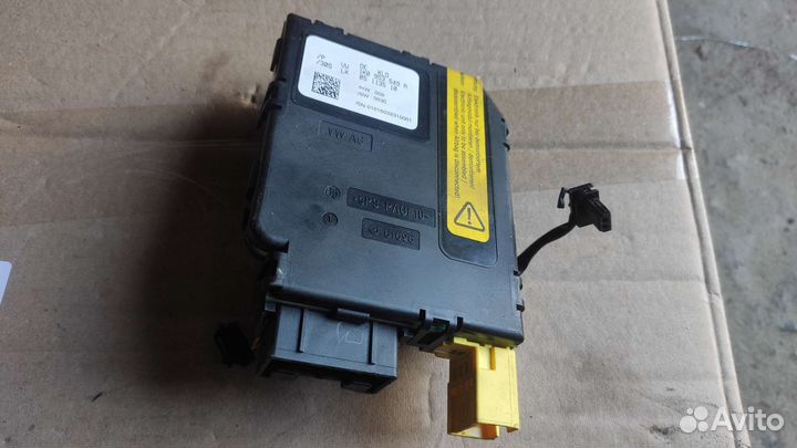 Блок управления подрулевым переключателем VAG